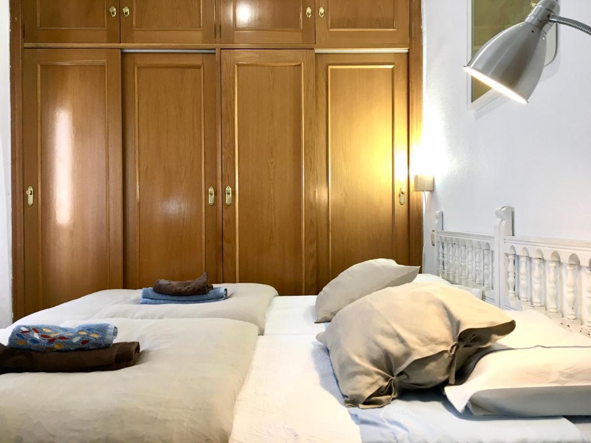 Vut Plaza Del Rastro Apartment อาบีลา ภายนอก รูปภาพ